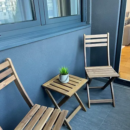 Square 25 * Novi Sad